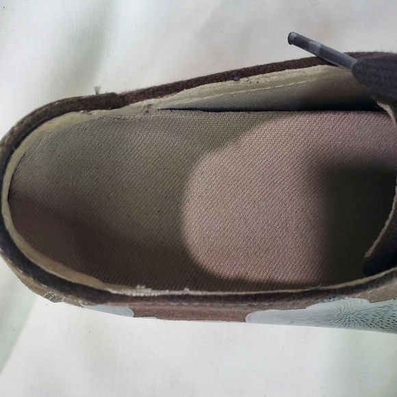 Dansko Olisa Brown Canvas and Suede Silver Metallic Floral Print Sneakers EU 38 - Picture 2 of 11